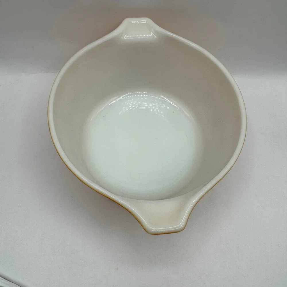 Pyrex vintage casserole
